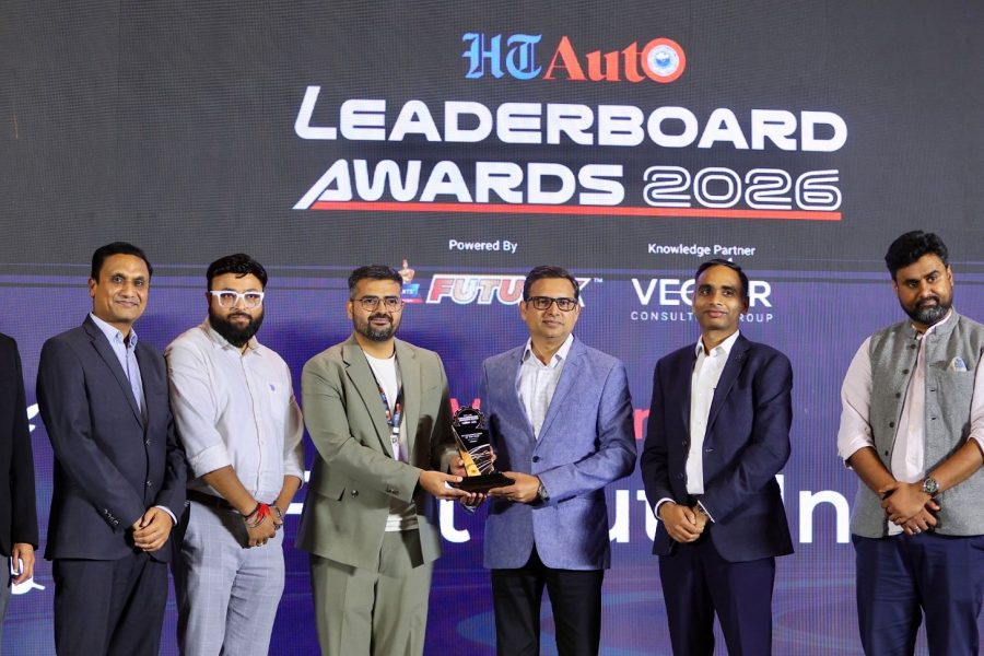 Lễ trao giải HT Auto Leaderboard Awards 2026 tại New Delhi, nơi VinFast được vinh danh Nhà sản xuất xe điện của năm